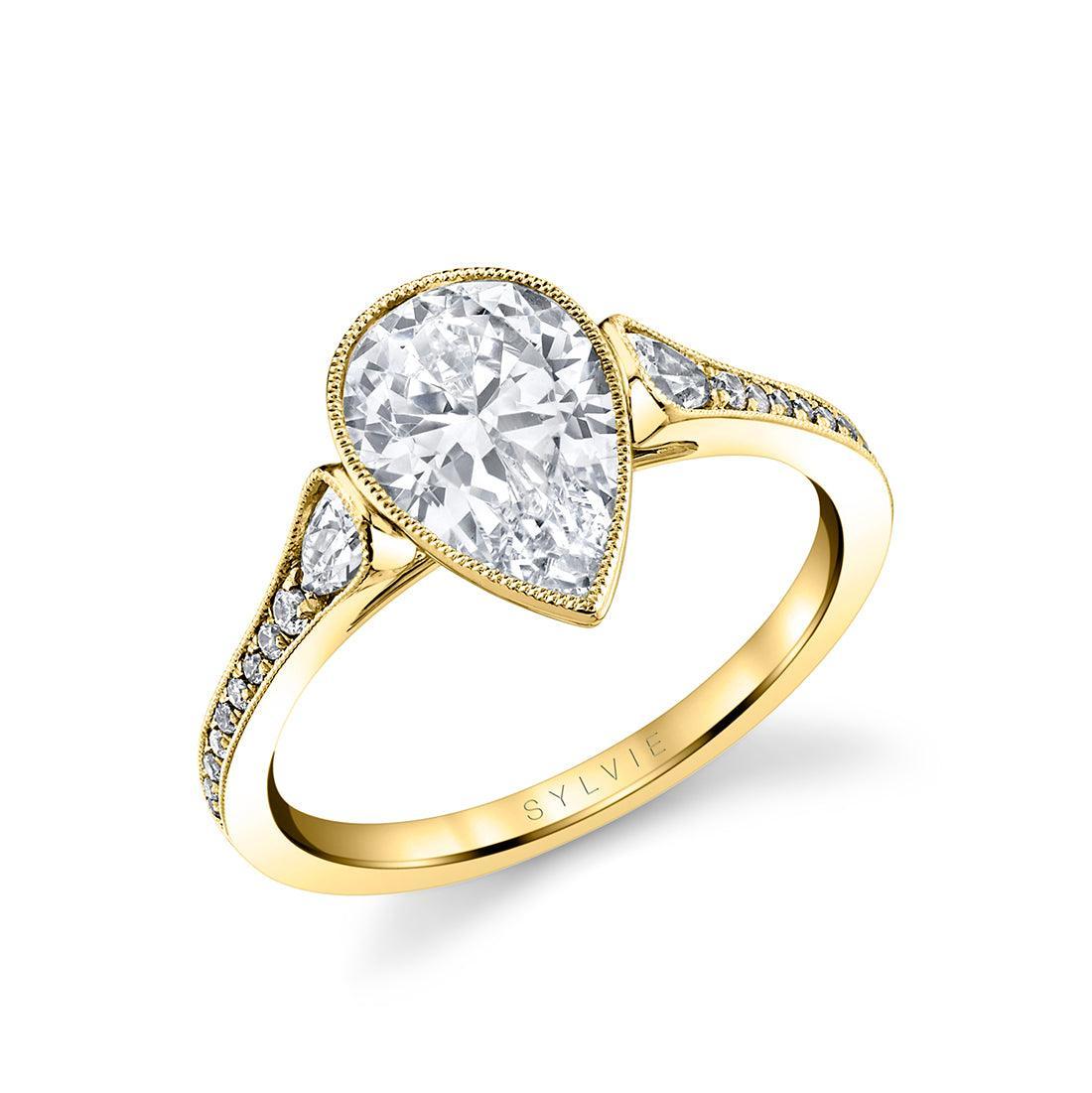 14K Brianna Pear Vintage Engagement Ring