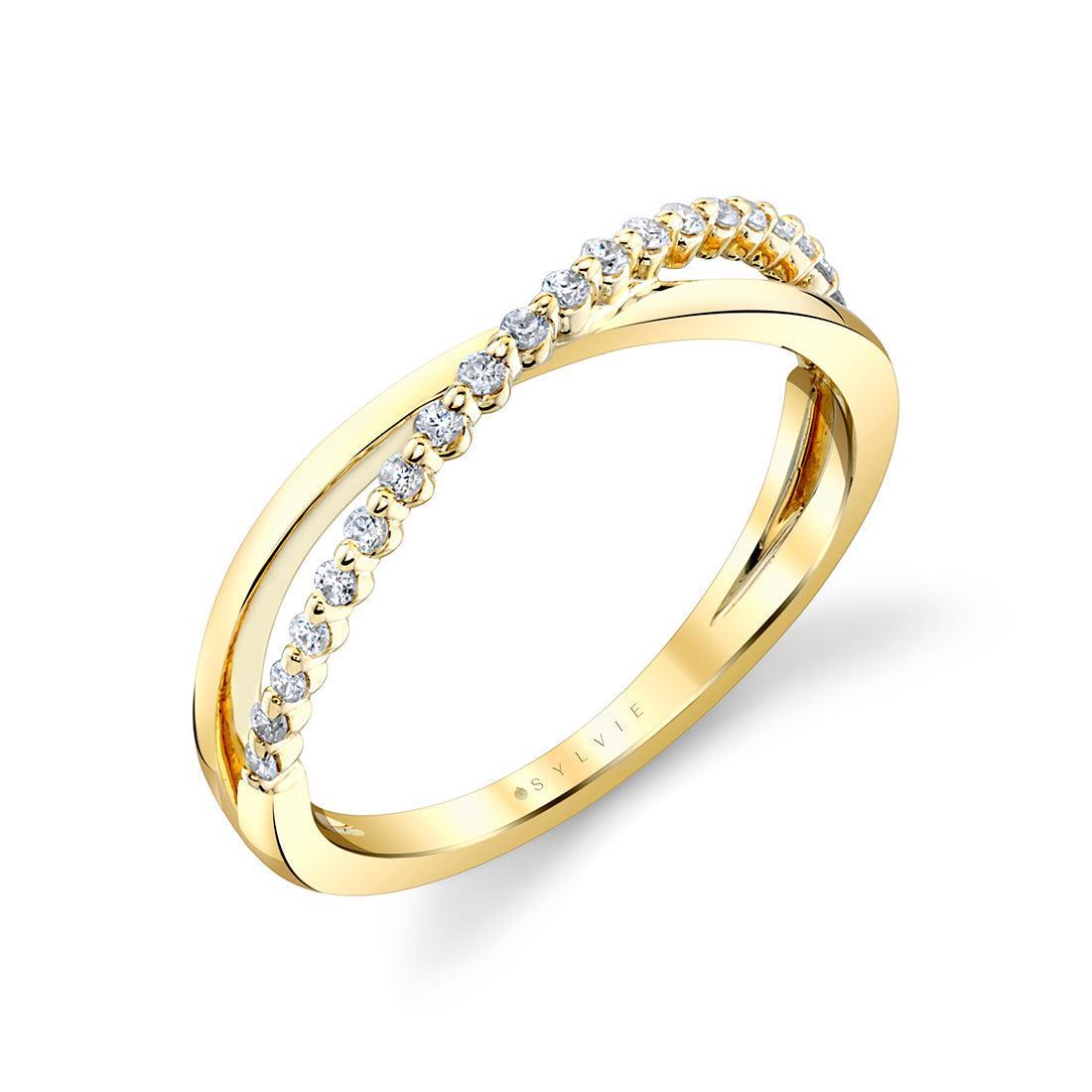 14K Crossover Wedding Band