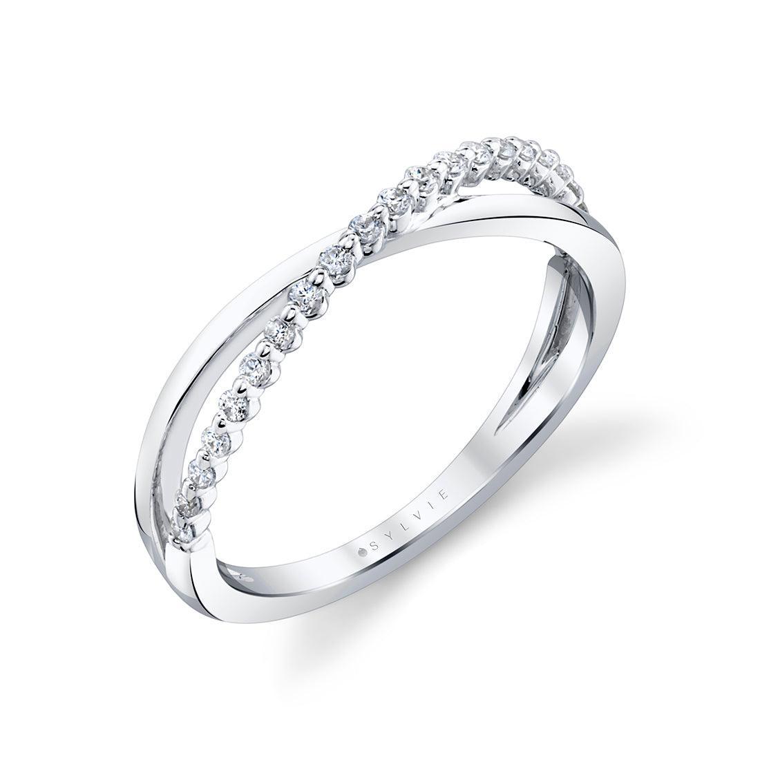 14K Crossover Wedding Band