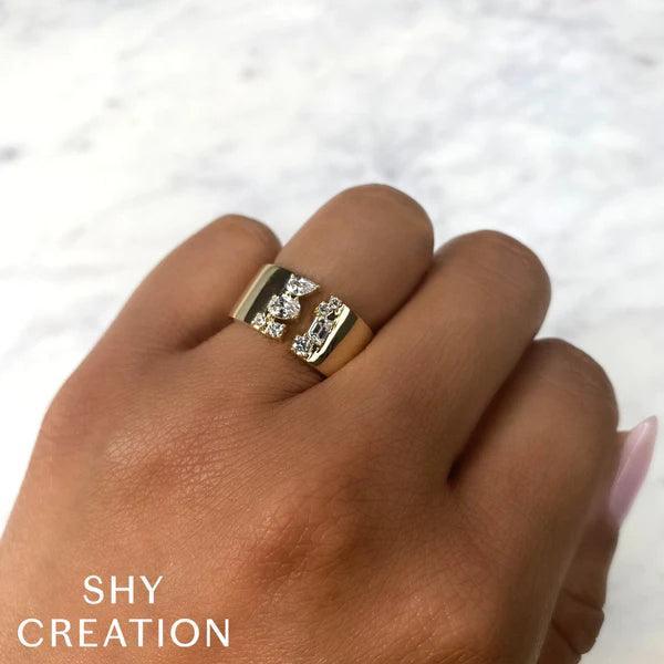 Diamond Emerald Oval Pear Ring