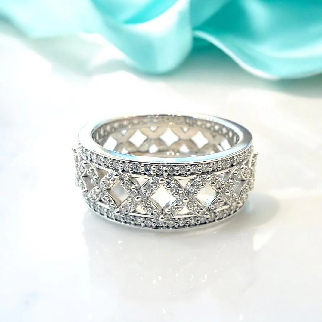 Fine jewelry, engagement rings, and designer jewelry at Water Street Jewelers in Guilford, Connecticut.