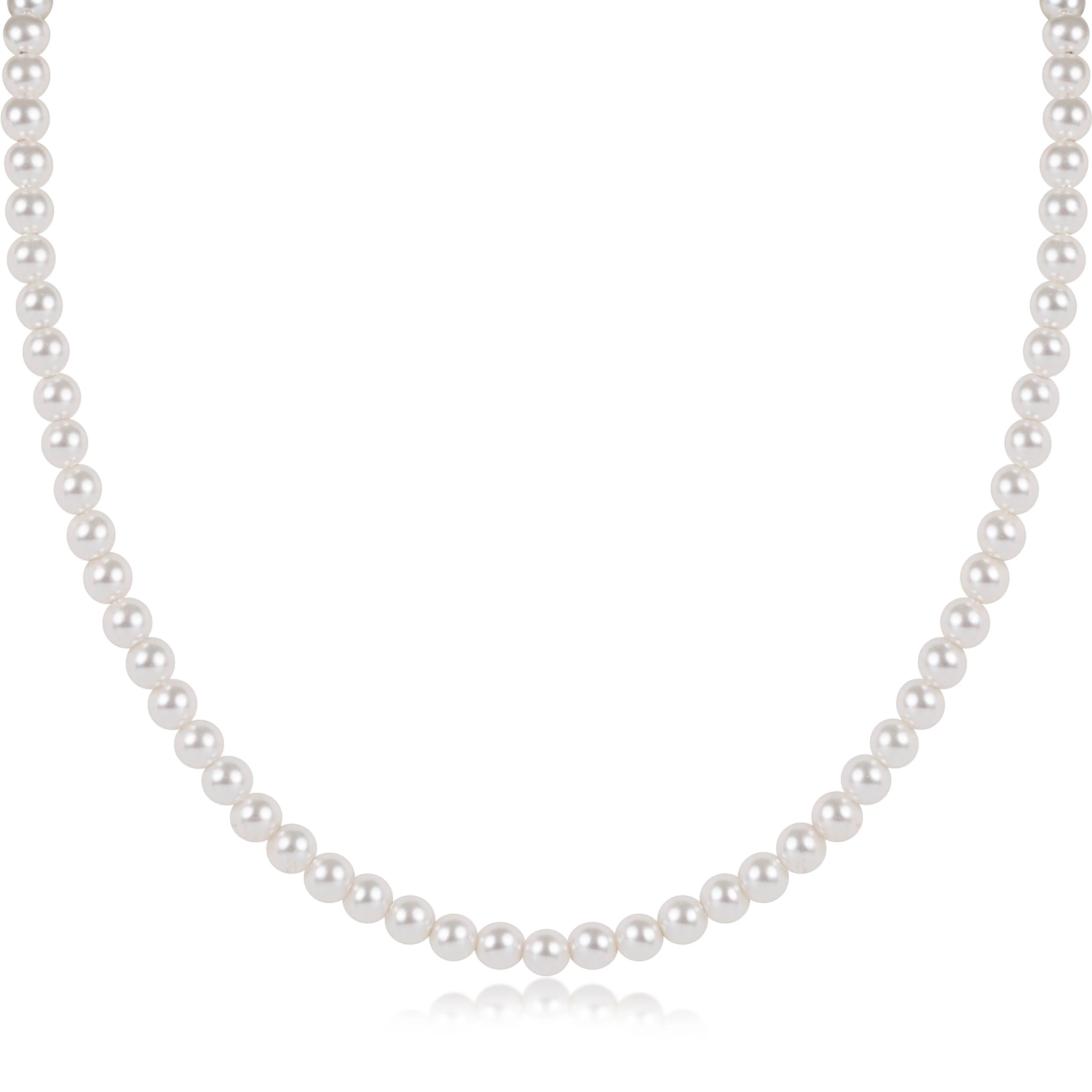Pearl choker on a white background